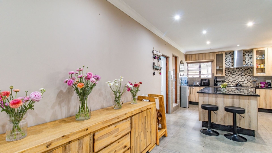 4 Bedroom Property for Sale in Boschdal North West